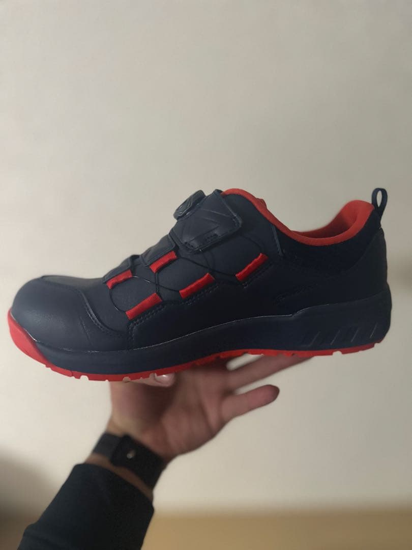 Ascis Working CP307 Safety Shoes。