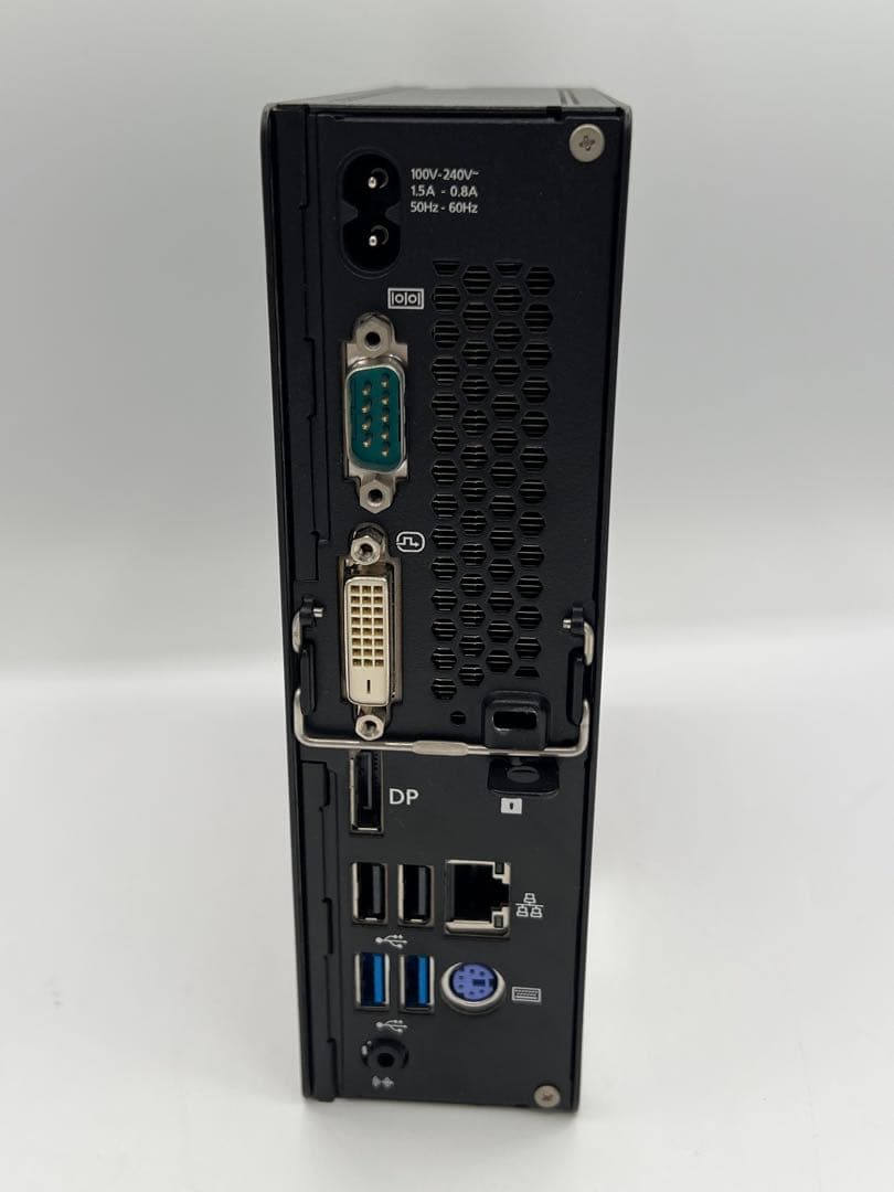 富士通ウルトラスモールPC ESPRIMO Q556/P 02