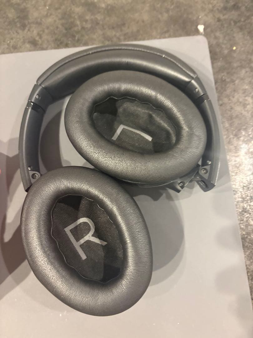 BOSE QC45 Headphones ワイヤレスヘッドホン ケース付き