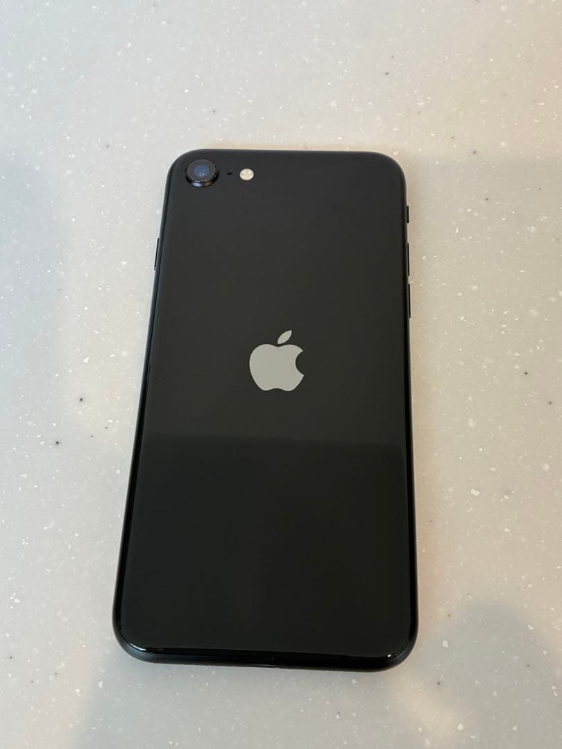 ちゃちゃまるさま専用Apple iPhone SE 第二世代　ブラック 本体