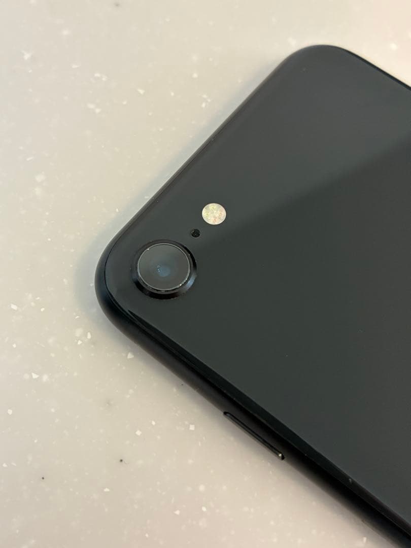 ちゃちゃまるさま専用Apple iPhone SE 第二世代　ブラック 本体