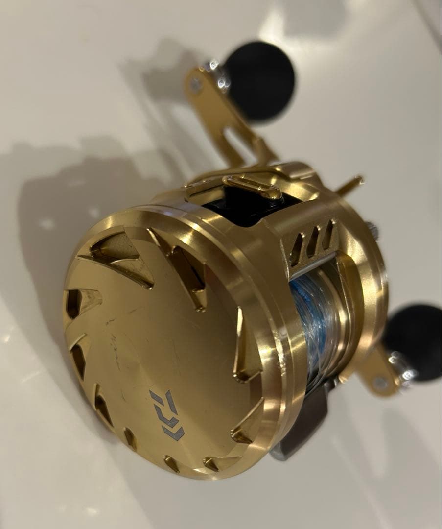 ダイワ　バサラ100 ベイトリール