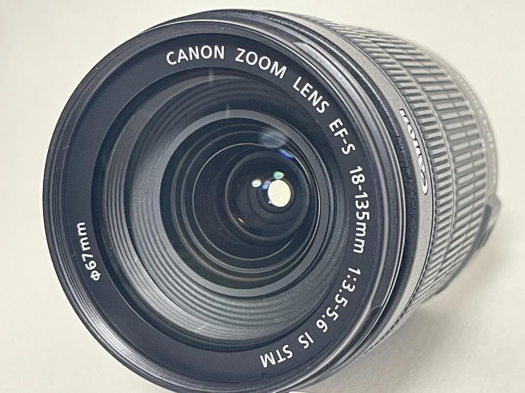美品 Canon EF-S 18-135mm f3.5-5.6 IS STM