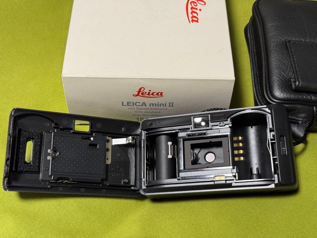 希少！LEICA mini II フィルムカメラ　腕時計　ナイフ　3点セット