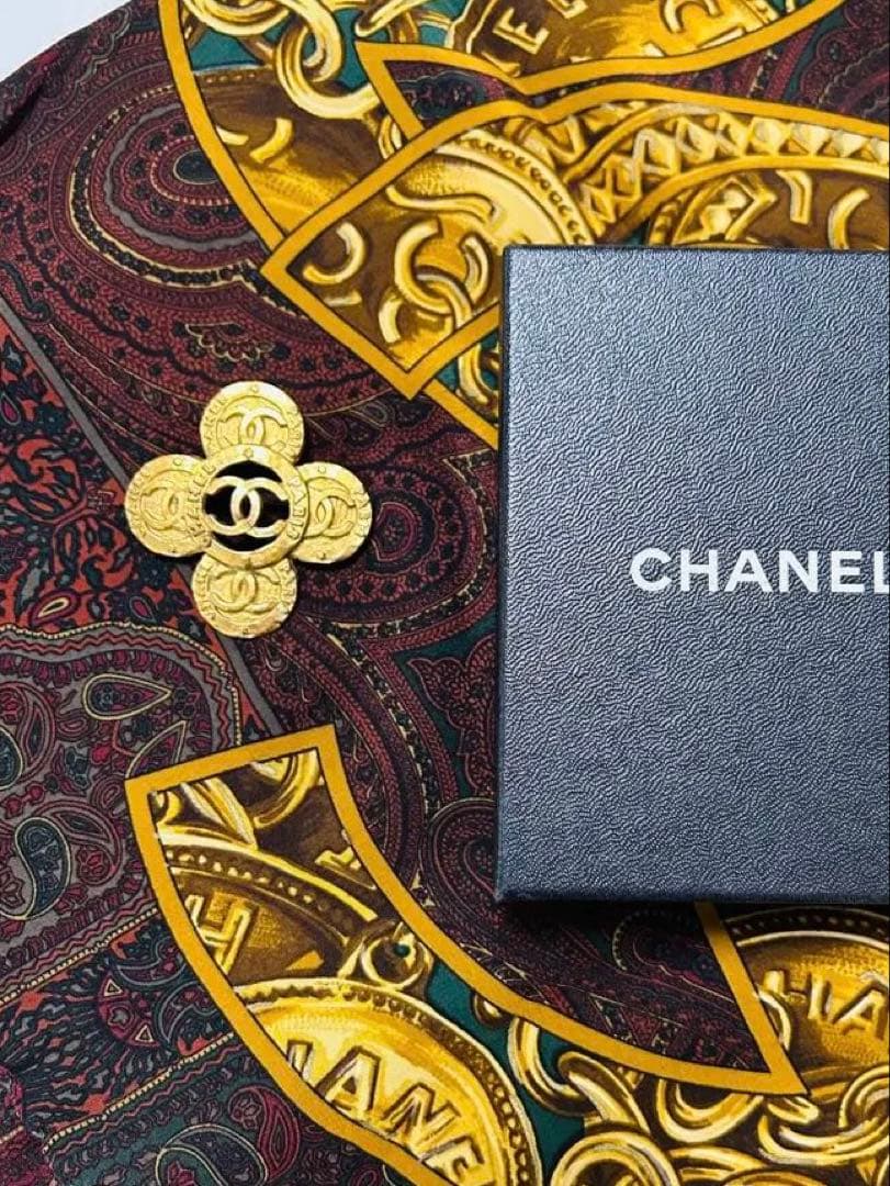 CHANEL ブローチ　モチーフ　シャネル　ヴィンテージ