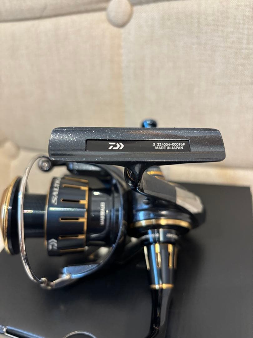 23ソルティガ 4000XH 実釣未使用。