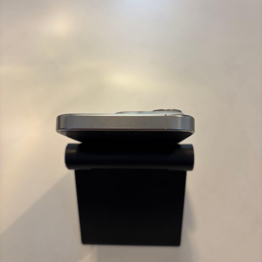 iphone15pro ホワイトチタニウム 512GB