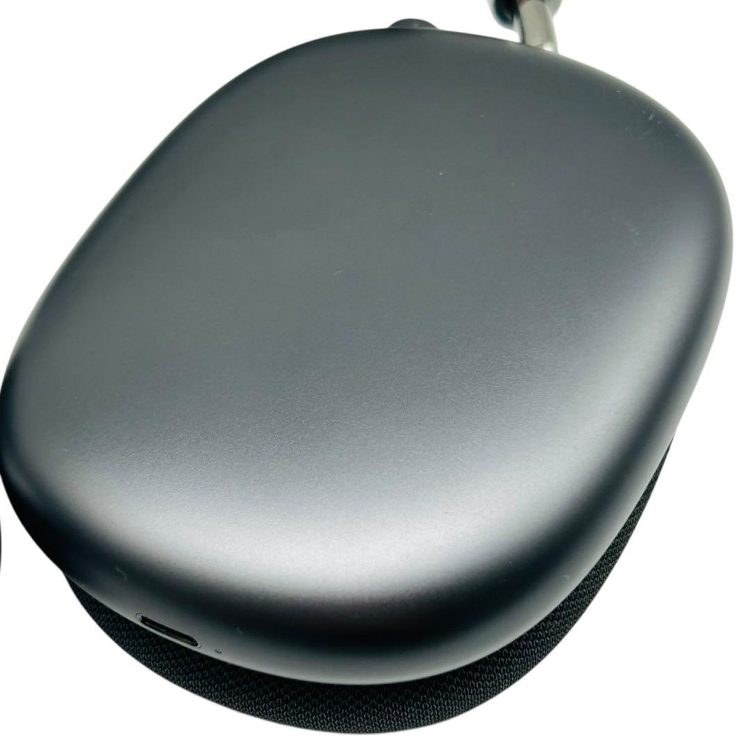 AirPods MAXスペースグレイ