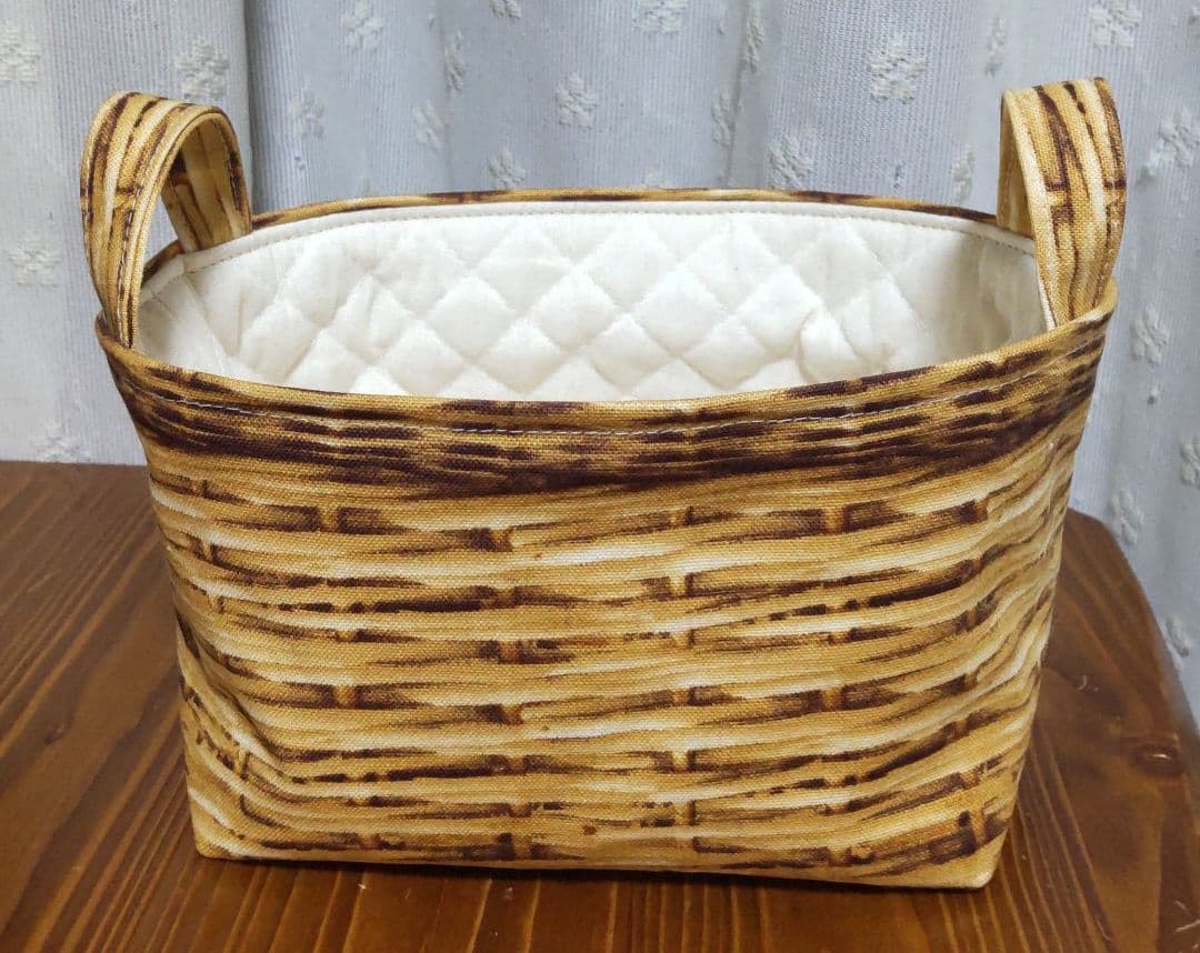 布かご、かご柄　布バスケット　ハンドメイド