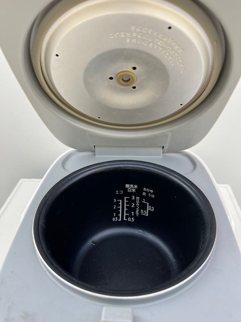 2019年式 3合 YAMAZEN 炊飯器 YJC-300 (W)