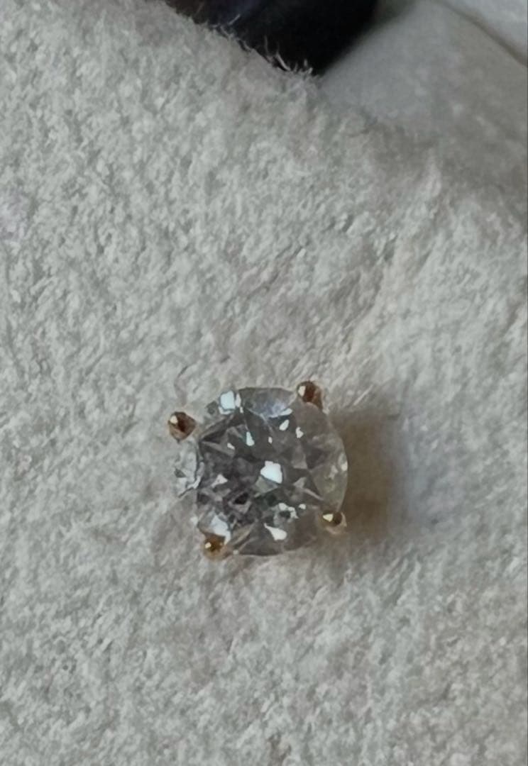 【ピアス・片耳】ダイヤモンドピアス　片耳　バンドーム青山