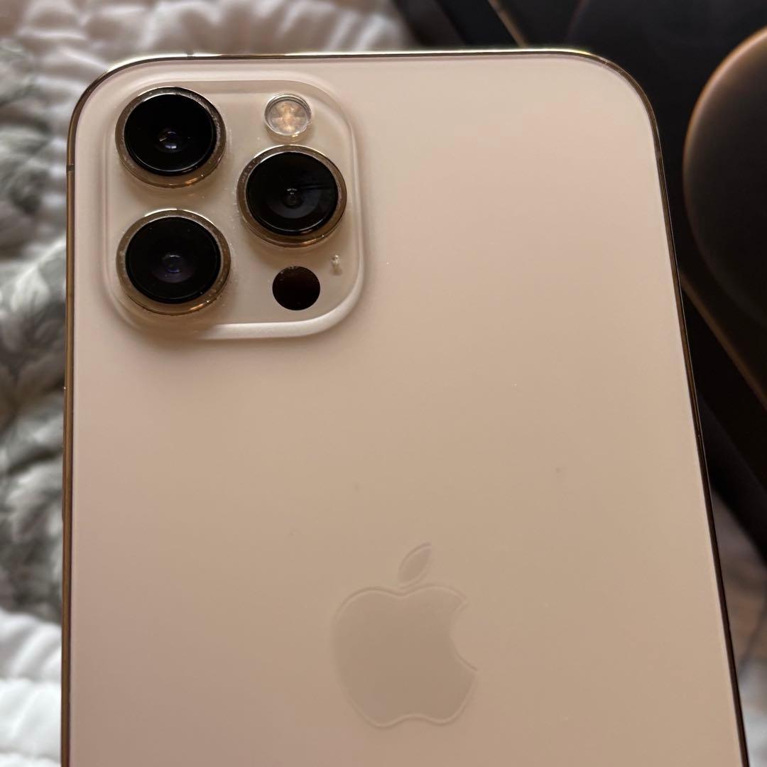 【超美品】iPhone 12 Pro Max 256GB simフリー箱付き