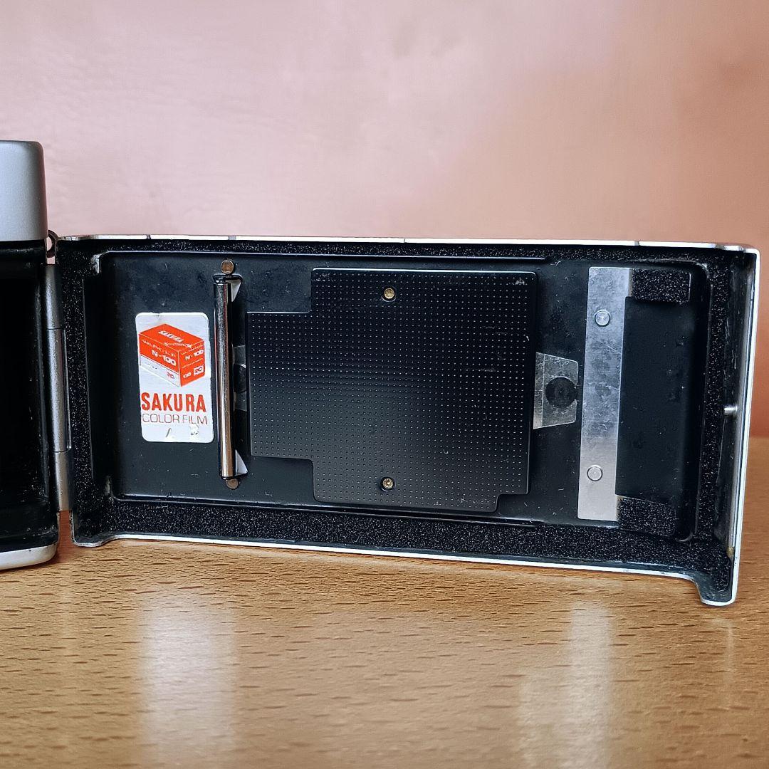 たに、カメラ【美品、完動品】コニカC35　乃木坂46　五百城茉央、芦田愛菜