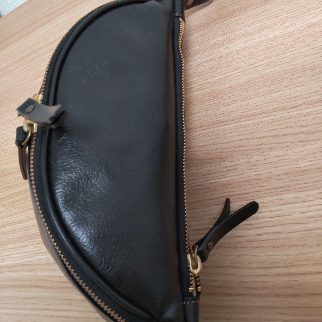 未使用新品　三京商会　HALEINE　牛革　上質ボディバッグ