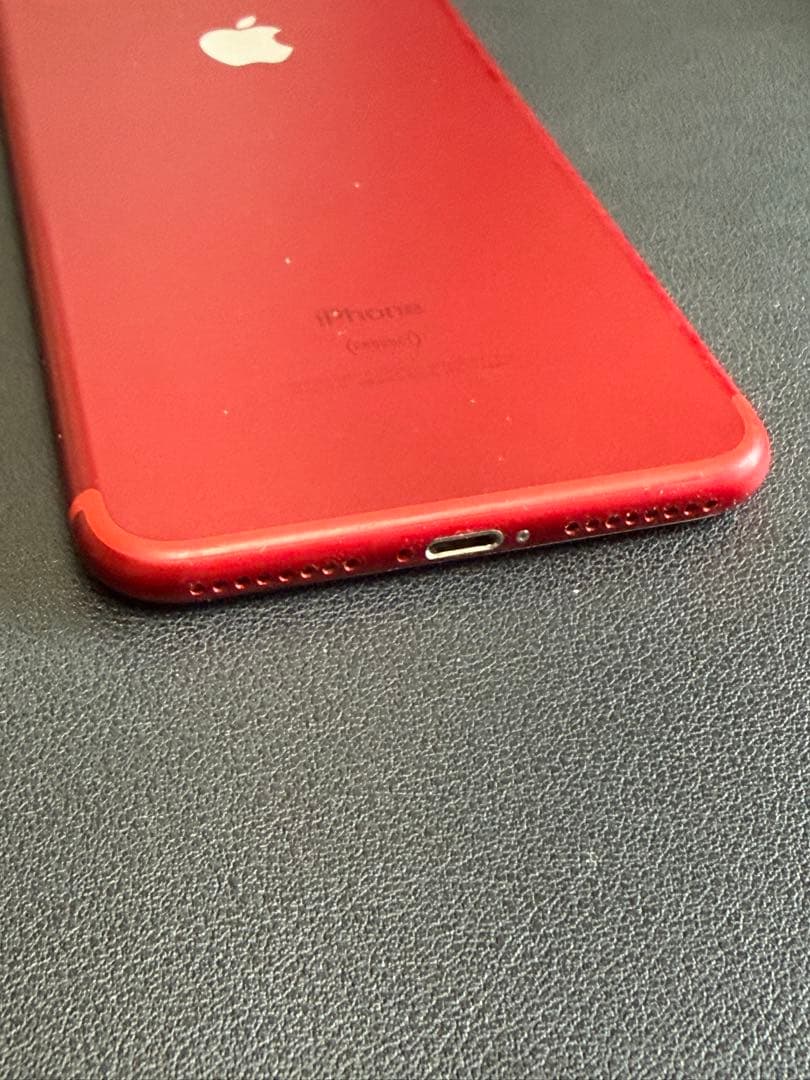Apple iPhone 7 Plus (赤)