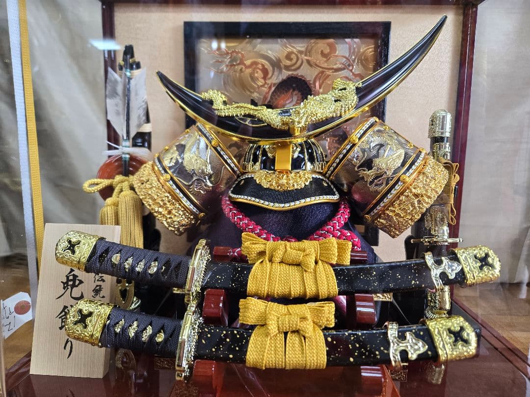 【展示品限り】五月人形　兜　伊達政宗　ケース飾り　※閉店セール　K7