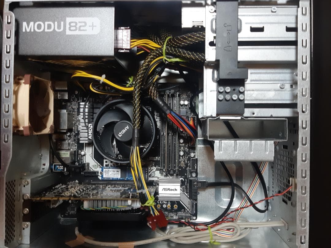 自作PC　RYZEN5 2600・16GB・256GB・GTX760・WIN11