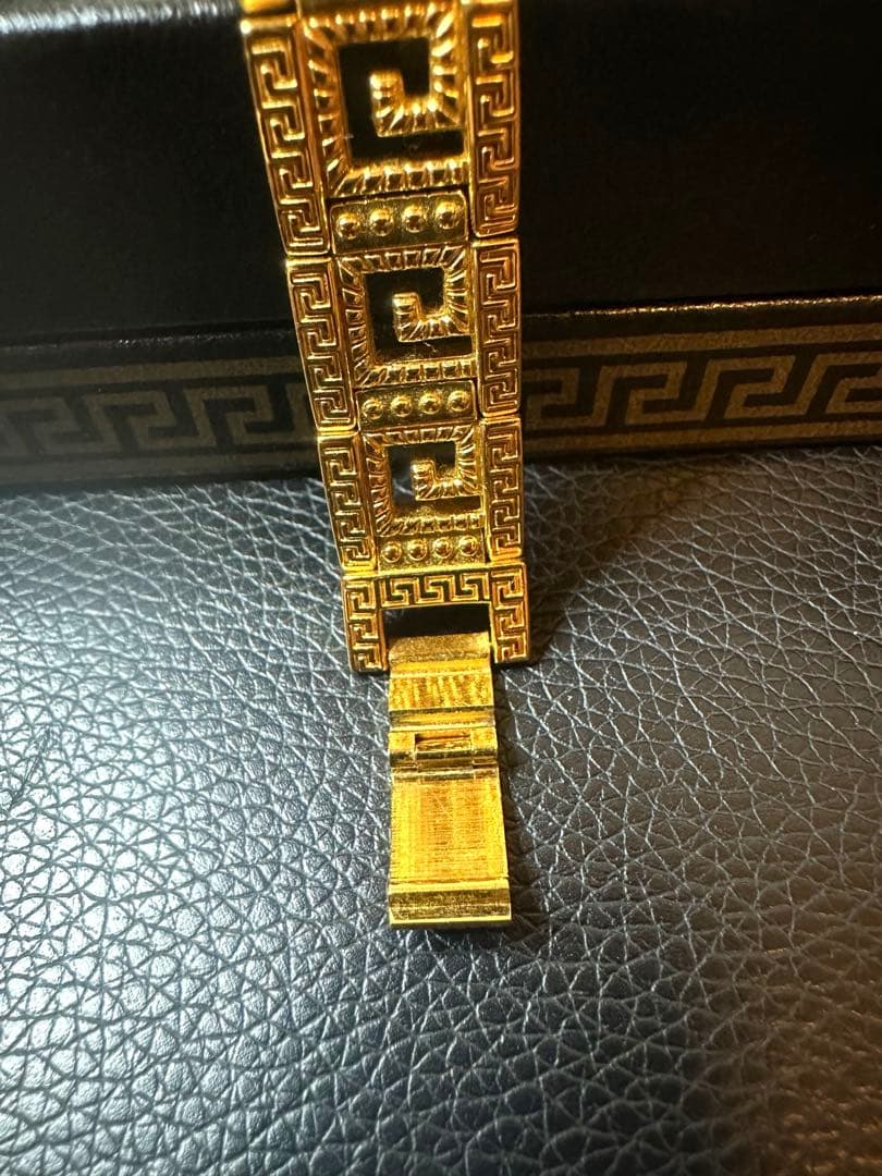 Gianni Versace 腕時計 メデューサ 【正規品】 付属品あり