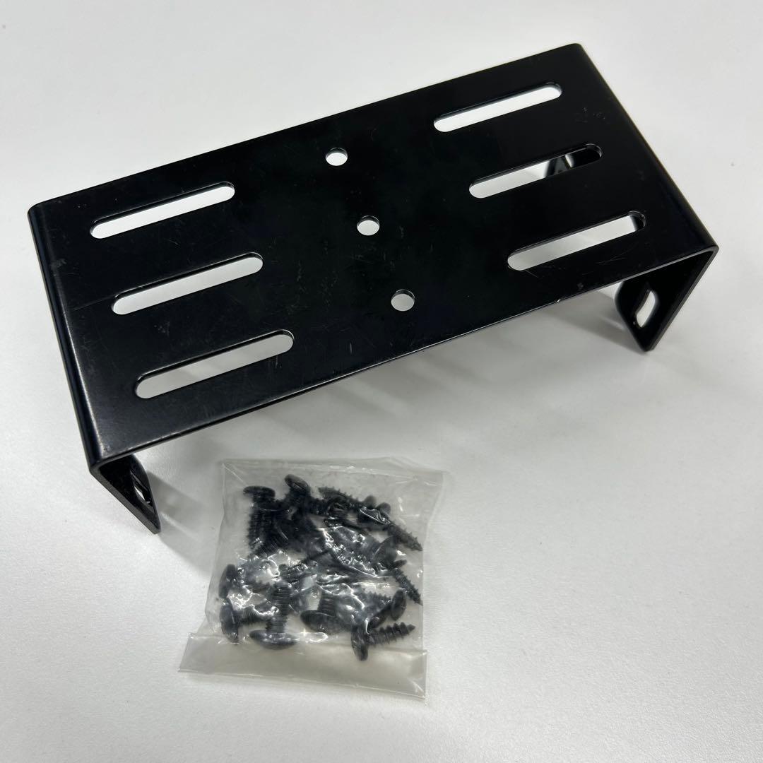 ICOM AT-180 アンテナチューナー＋MB-62 モービルブラケット付き