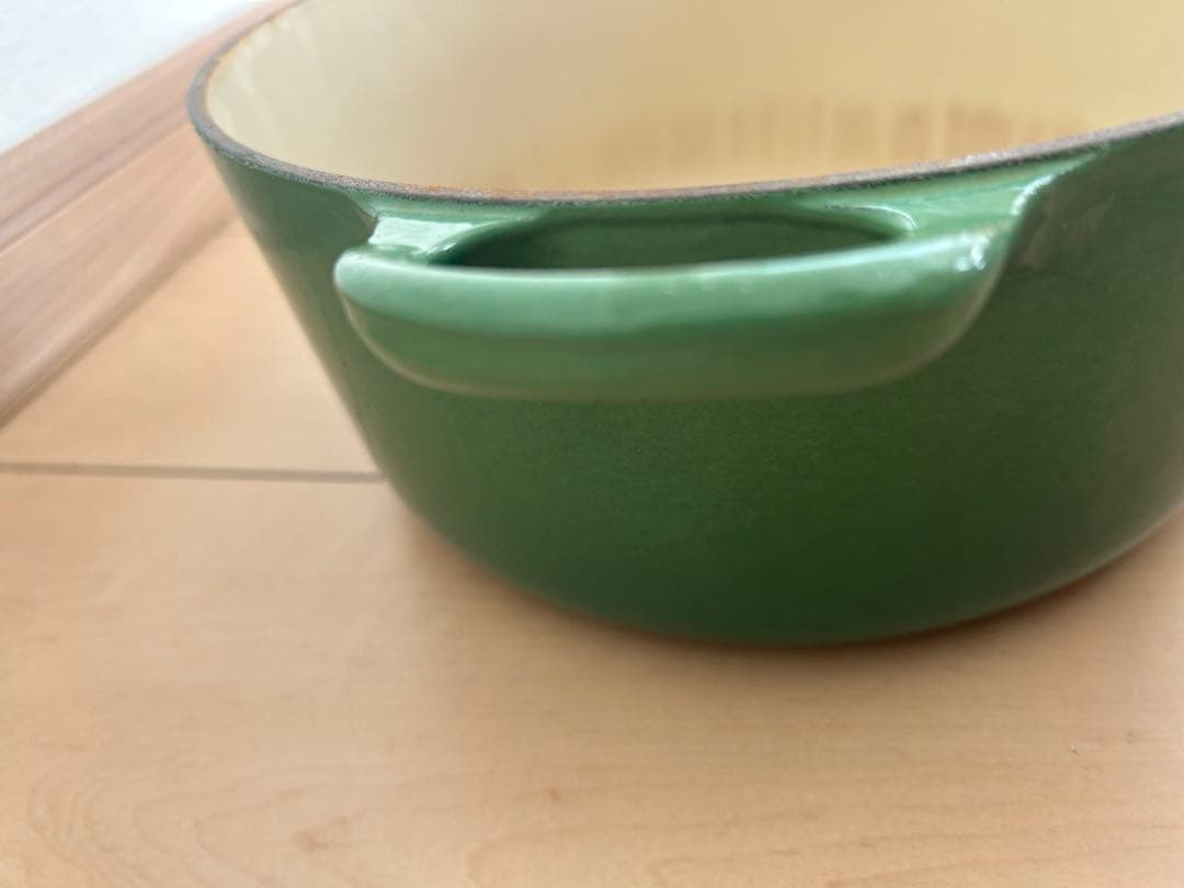 LE CREUSET　ココット ロンド レーシンググリーン22cm