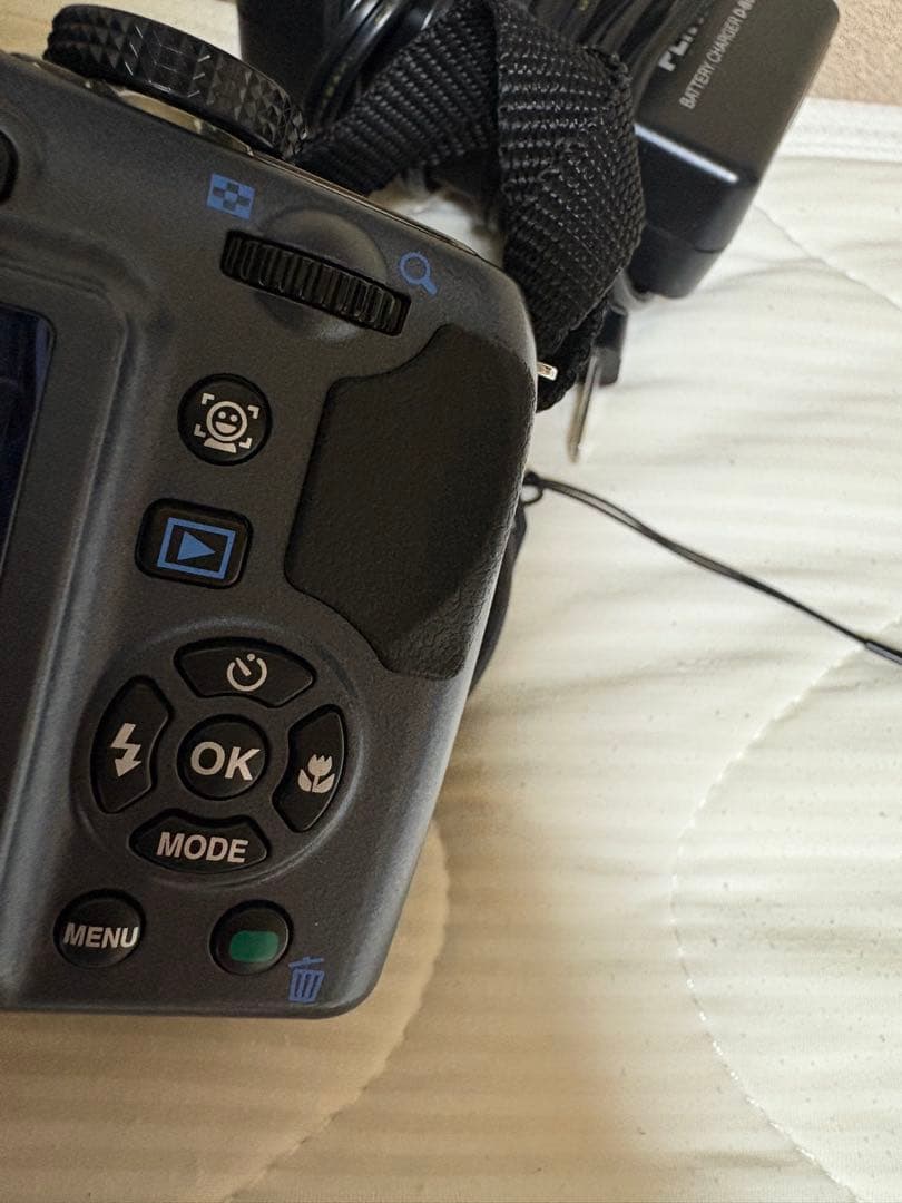 【最安値挑戦中】PENTAX デジタルカメラ X90 26倍光学ズーム