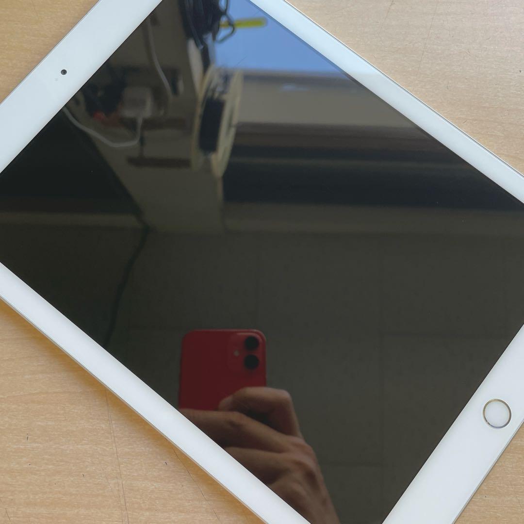 iPad 第6世代　A1893　Wi-Fiモデル　シルバー　32GB 美品　#3