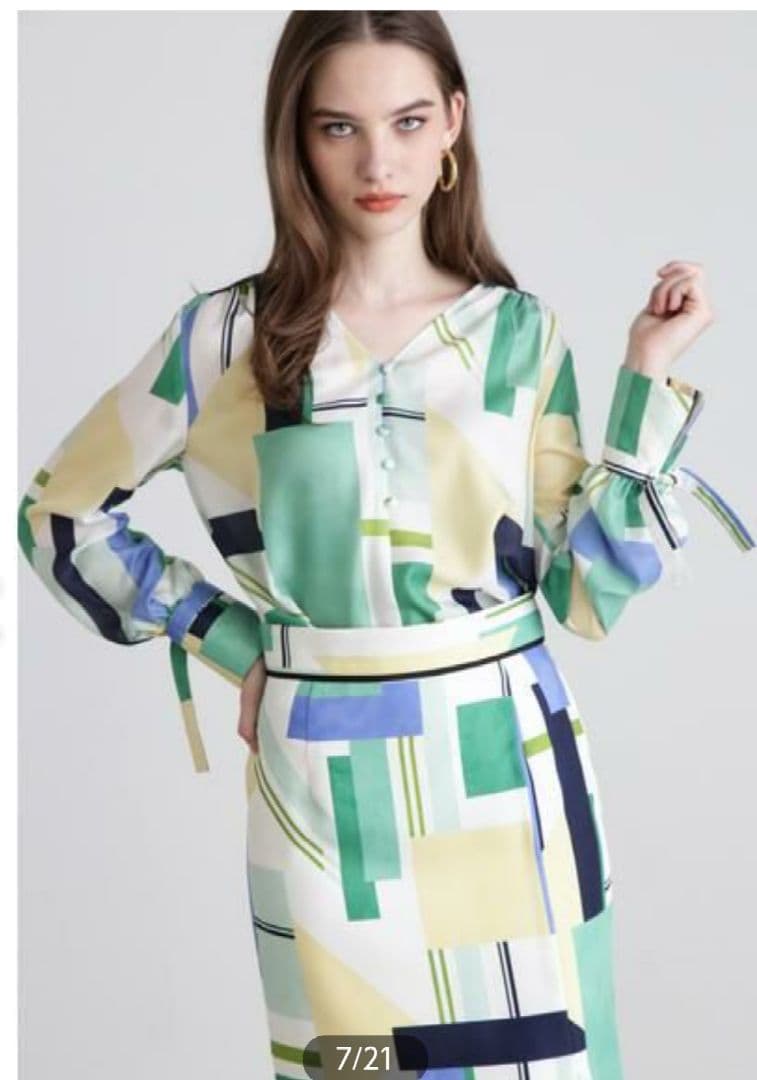 マック新品未使用ピンキーダイアンカラーブロックプリントブラウス