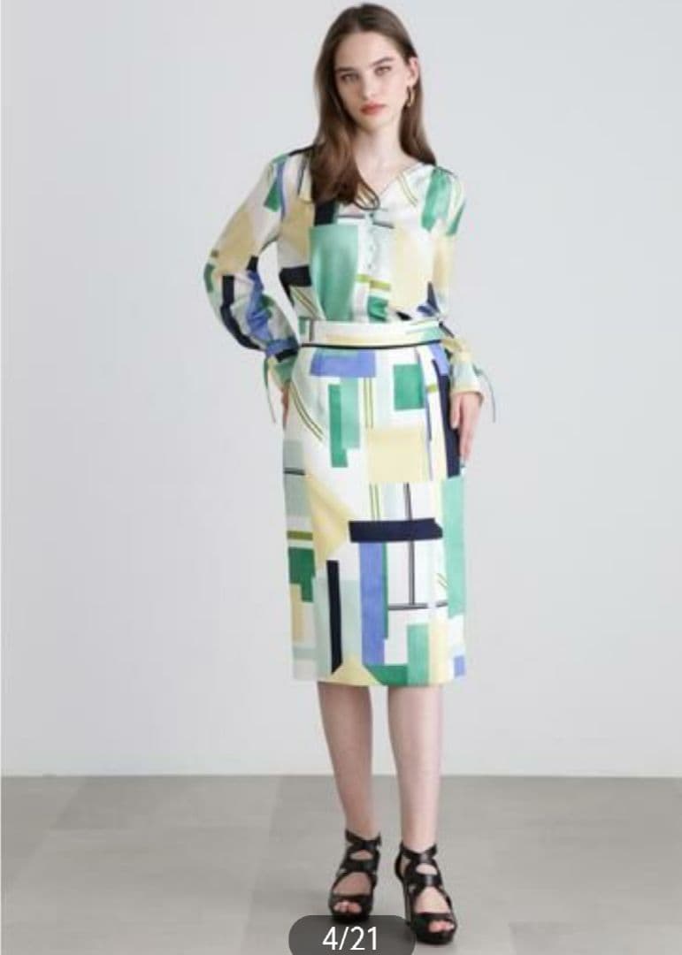 マック新品未使用ピンキーダイアンカラーブロックプリントブラウス