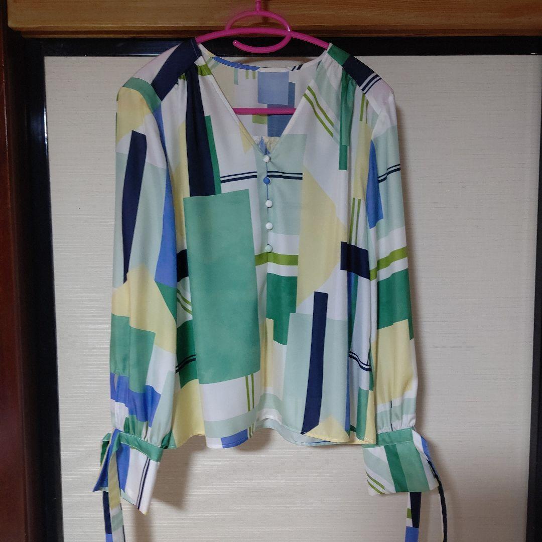 マック新品未使用ピンキーダイアンカラーブロックプリントブラウス