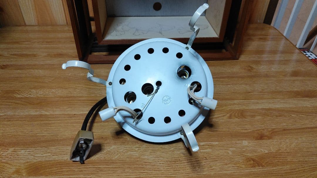 昭和レトロ　ナショナル 松下電工 照明器具 昭和49年頃　木製枠　中古