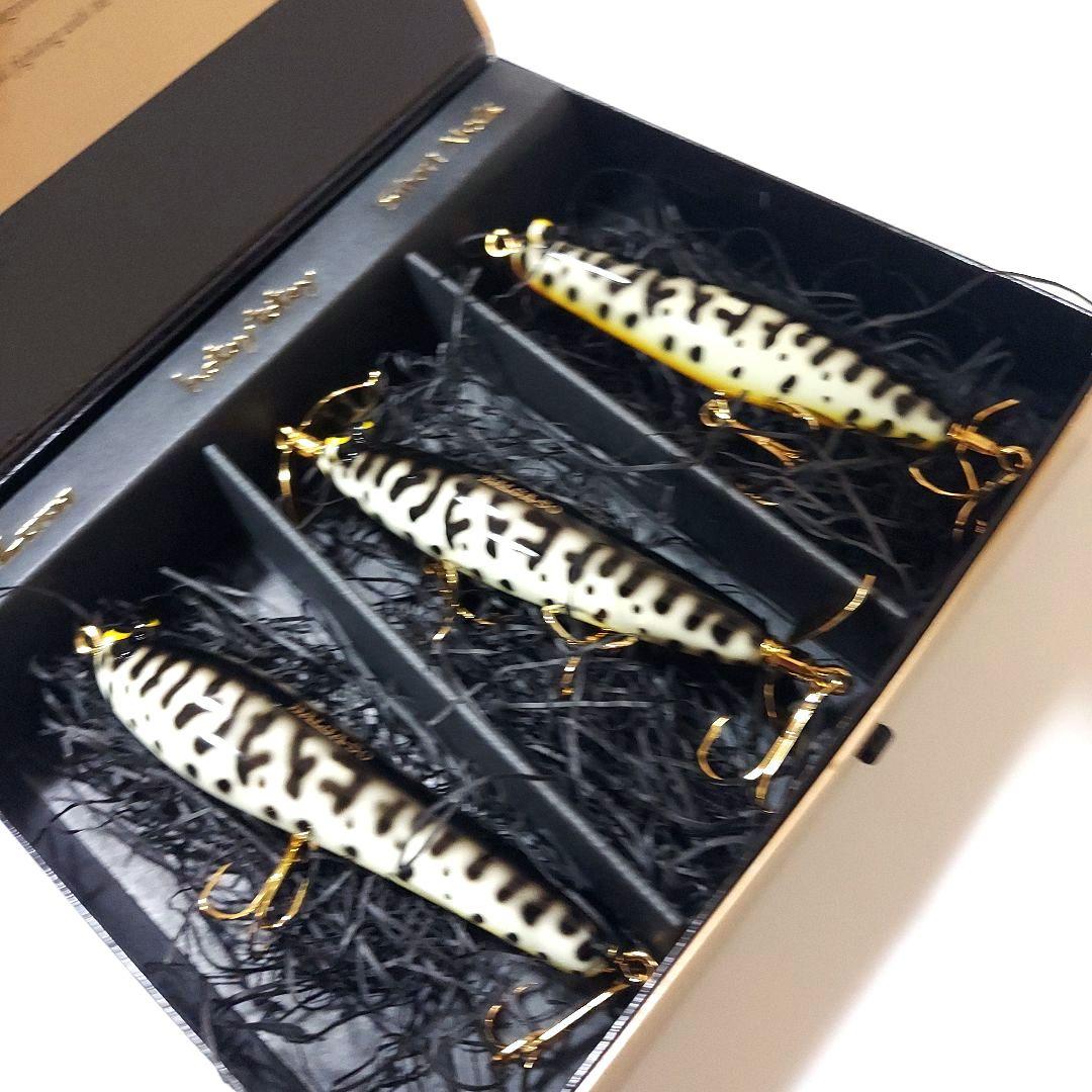 【最安値】ザウルス　10周年アニバーサリーモデル新品・未使用品　バルサ50