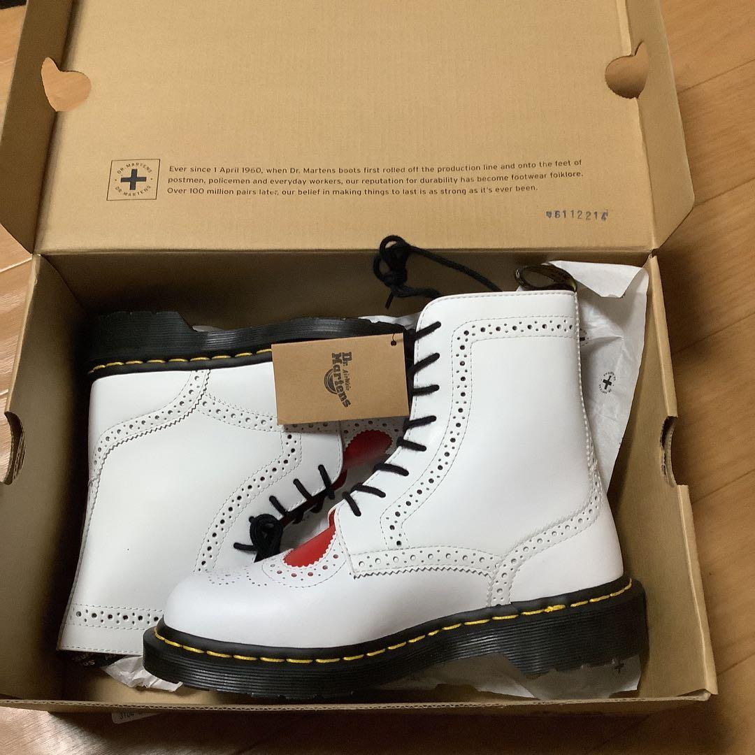 ドクターマーチン　♡バレンタイン限定品未使用23交渉あり。