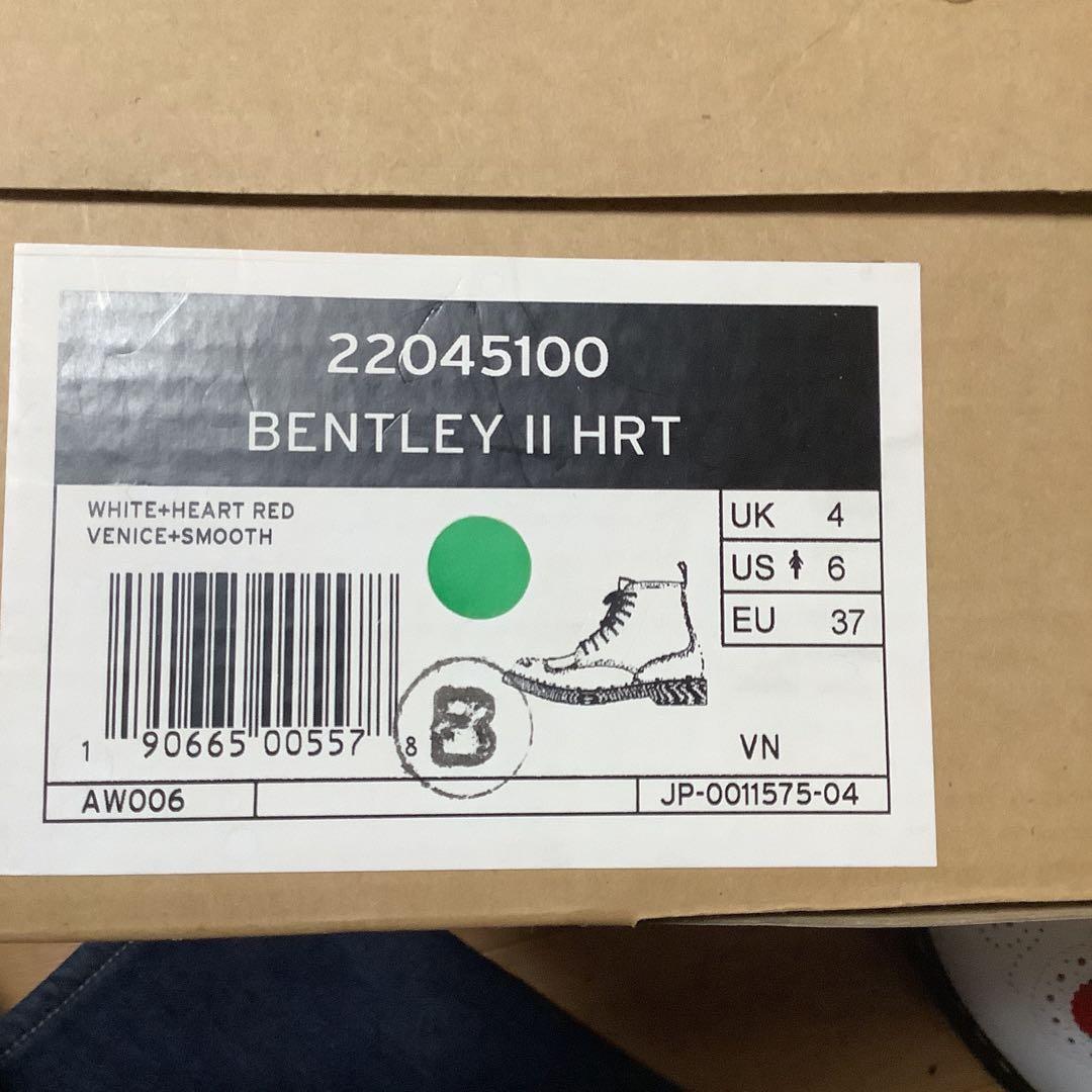 ドクターマーチン　♡バレンタイン限定品未使用23交渉あり。