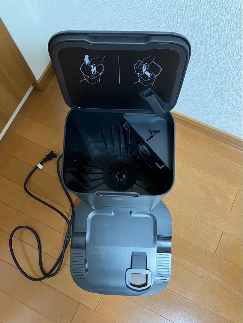 【ルンバ i7+（i755060）◆2023年9月購入・美品・週1〜2回使用】