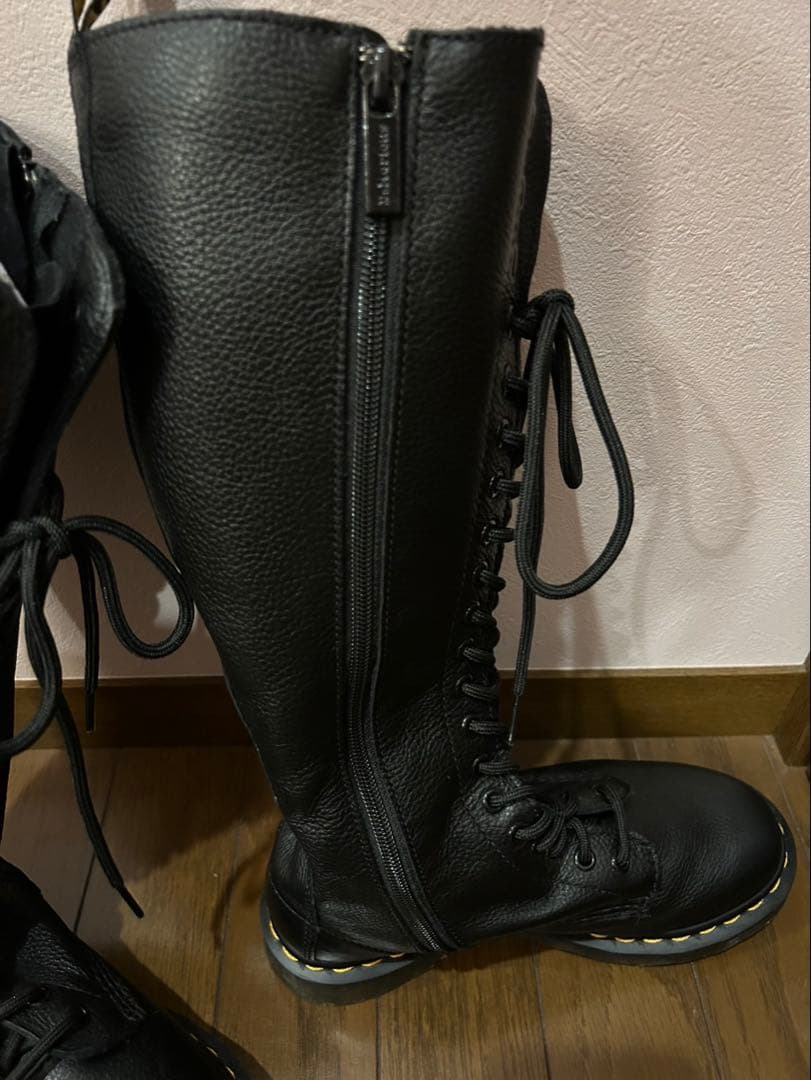 【美品】ドクターマーチン1B60 20ホール UK4