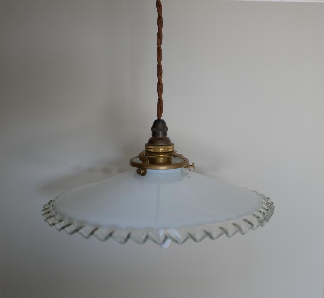 フランス　アンティーク　ペンダントランプ