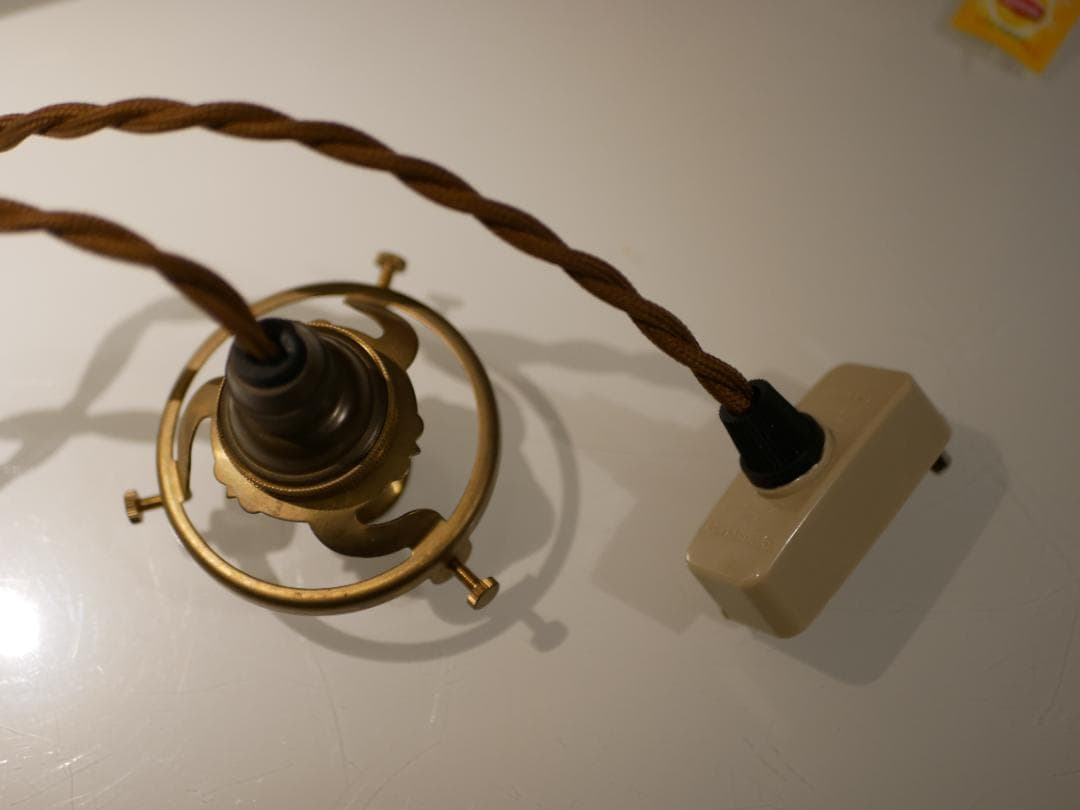 フランス　アンティーク　ペンダントランプ