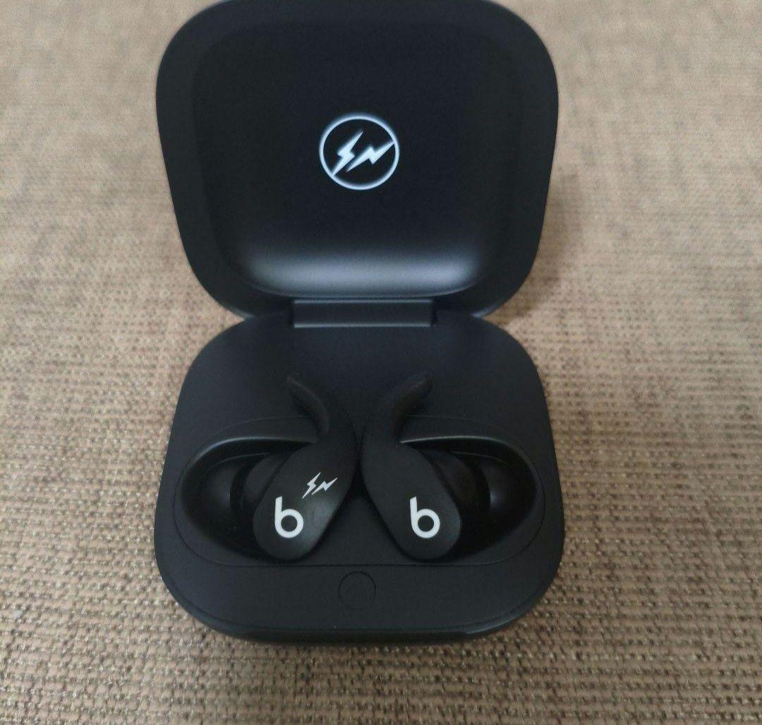 希少☆ FRAGMENT x Beats Fit Proフラグメント ブラック