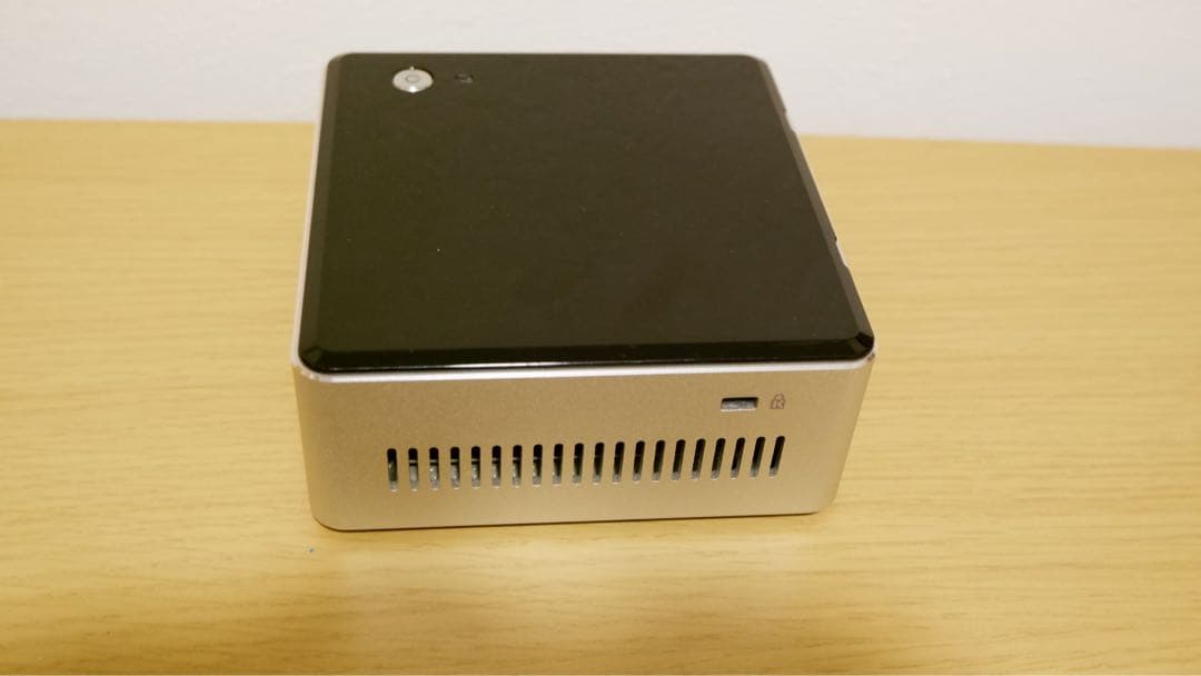 ミニPC NUC5i5RYH