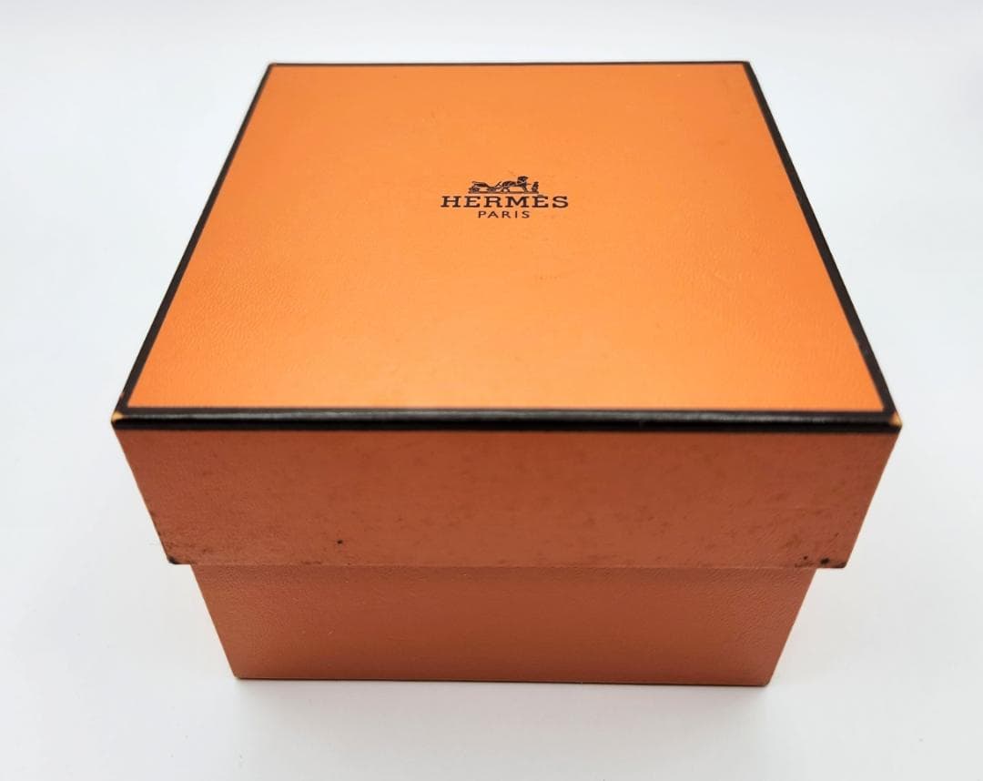 HERMES　CL4.220　エルメス　クリッパー　 Whiteシェル 保証書付