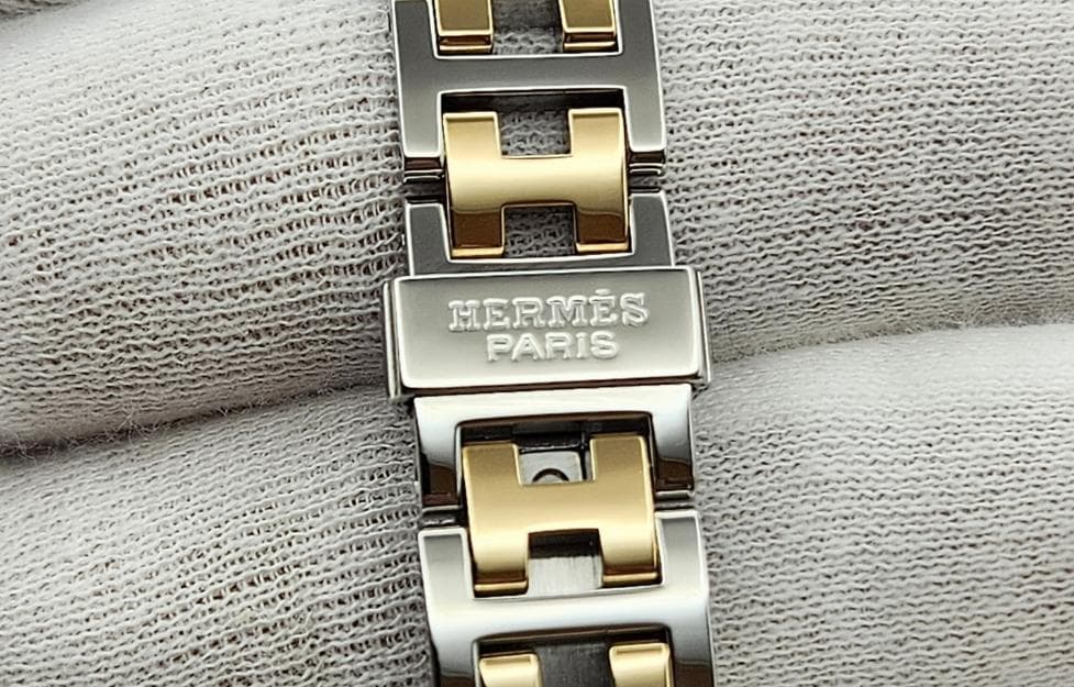 HERMES　CL4.220　エルメス　クリッパー　 Whiteシェル 保証書付