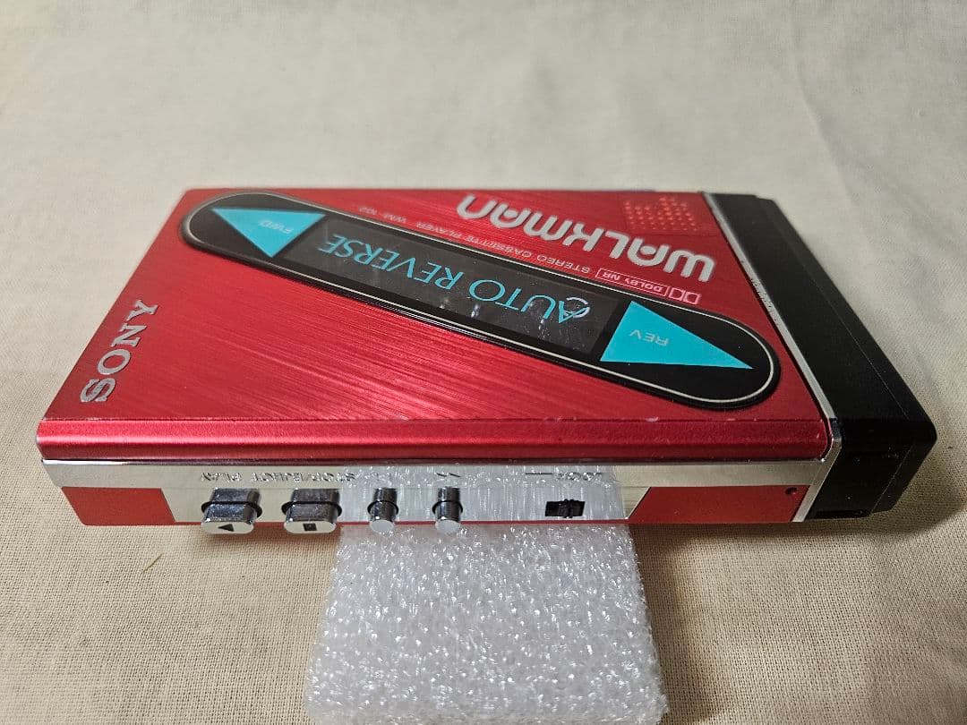 整備済み動作品　WM-102 カセットウォークマン　ポータブルプレイヤー