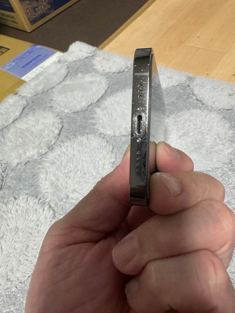 moshi Apple iPhone 12 Pro グラファイト 75%