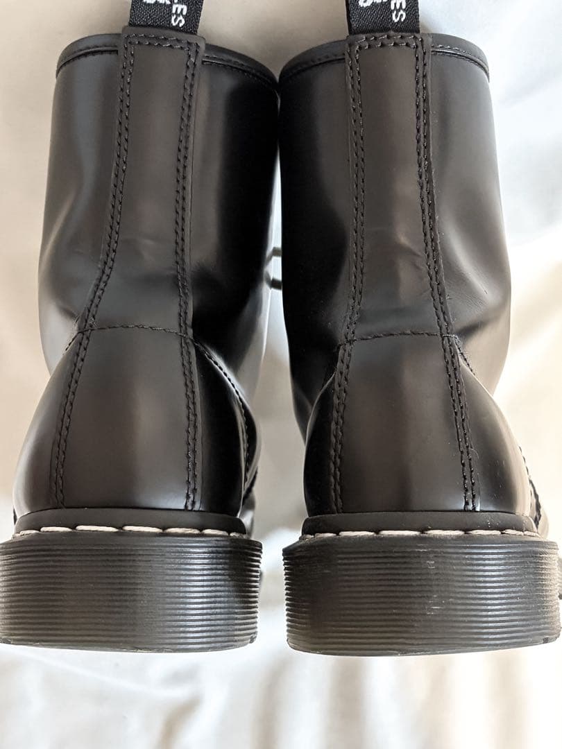 ３万超　Dr.Martens ドクターマーチン 8ホールブーツ ホワイトステッチ