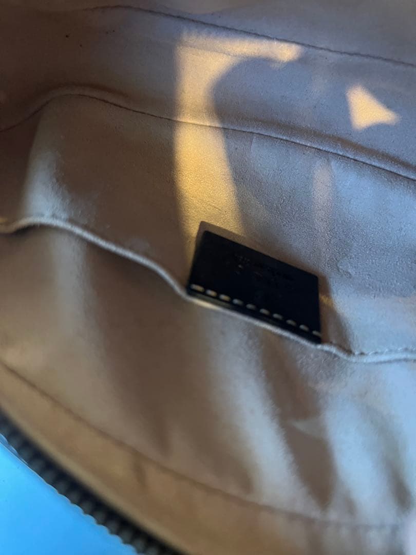 GUCCI ベルトバッグ　マーモント