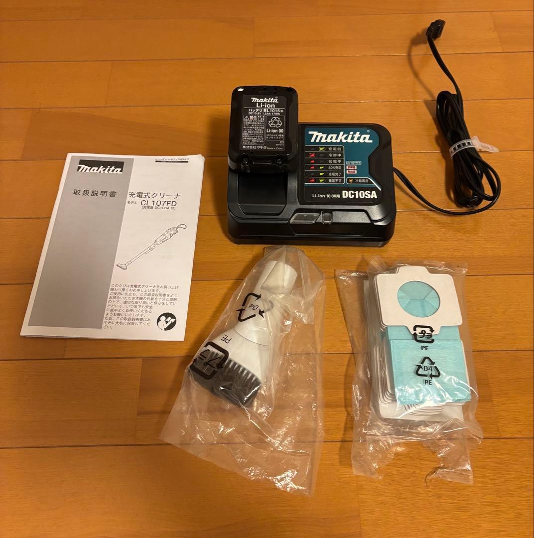 マキタ　掃除機　CL107FD充電式クリーナー