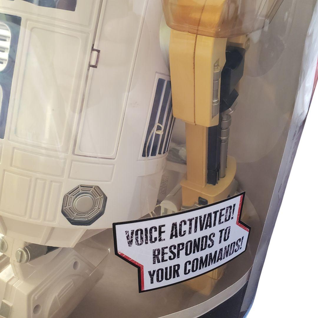 R2-D2 INTERACTIVE ASTROMECH DROID　未開封