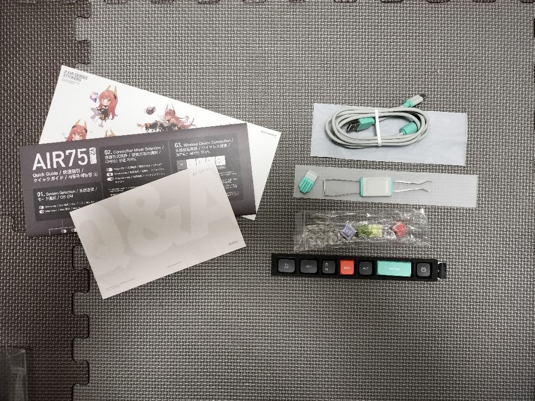 (技適あり)Nuphy Air75 V2 cowberry軸 ケース付