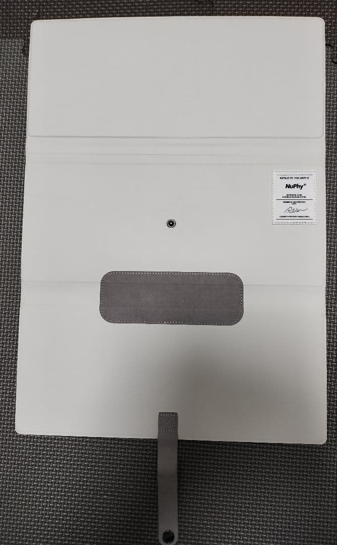 (技適あり)Nuphy Air75 V2 cowberry軸 ケース付
