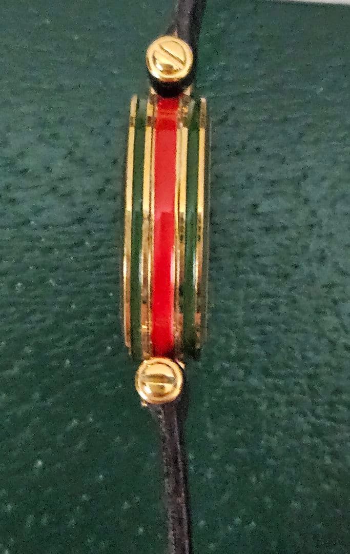 【ヴィンテージ】非稼働GUCCI シュリーライン腕時計 純正ベルト証明書付